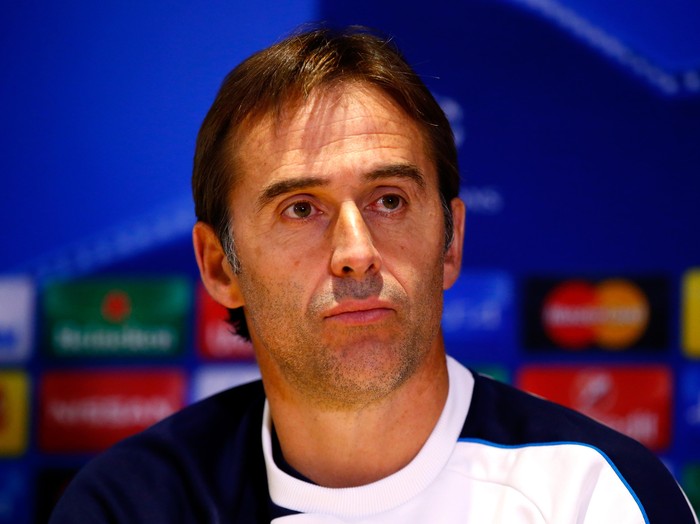 LONDON, ENGLAND - DECEMBER 08:  Julen Lopetegui, Manager of FC Porto attends a press conference ahead of the UEFA Champions League match against Chelsea at Stamford Bridge on December 8, 2015 in London, England.  (Photo by Clive Rose/Getty Images)