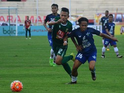 Persib Taklukkan Persipura di Stadion Mandala, Surabaya United Kalahkan Gresik United