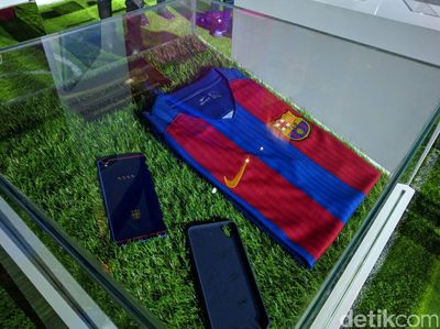 Inilah Oppo F1 Plus Barcelona