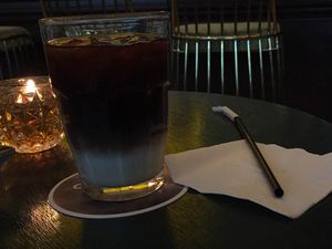 Posisi Sedotan di Kopi Es Vietnam yang Menentukan