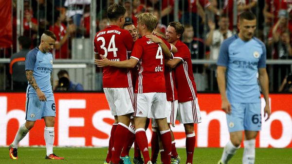 Erdal Oeztuerk Menangkan Bayern Atas City