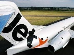 Kabin Penuh Asap, Pilot Jetstar Matikan Mesin dan Alihkan Penerbangan