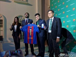 Oppo F1 Plus Edisi Barcelona Mendarat di Indonesia