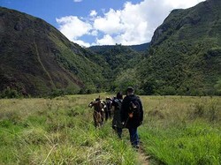 Menguak Keindahan Papua dan Napak Tilas Kisah Denias