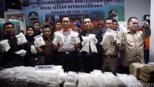 Polisi Musnahkan Barbuk Sabu dan Ganja