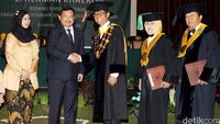Herman Khaeron Raih Gelar Doktor dari Unpad