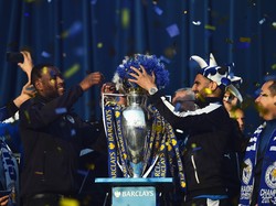 Momen Terlucu Mahrez Musim Lalu: Spurs Terpeleset dan Leicester Jadi Juara