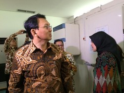 Ahok Periksa Tempat Penyimpanan Vaksin untuk Stok se-DKI Jakarta
