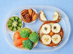 Agar Tak Bosan, Racik Buah-buahan Segar untuk Bekal dengan Cara Ini