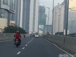 Pak Polisi, Tolong Tindak Pemotor yang Terobos JLNT Casablanca