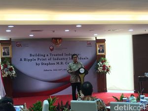 Ketua OJK: Krisis Bisa Datang Kapan Saja, Industri Keuangan Harus Kuat