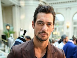 Supermodel Pria Bayaran Termahal Ini Takut Jika Hidung & Telinganya Membesar