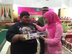 Mensos Sarankan Arya Lebih Sering Jalan Kaki