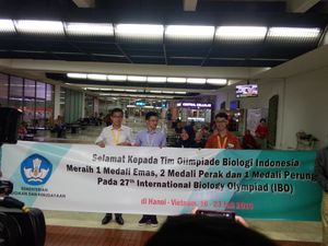 Para Peraih Medali Olimpiade Biologi ini Bangga Harumkan Nama Bangsa