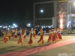 Indahnya Kebersamaan, Tari Kolaborasi Melayu-China Buka Festival di Babel