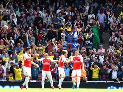 Mertesacker Akui Arsenal Beruntung Finis Kedua Musim Lalu