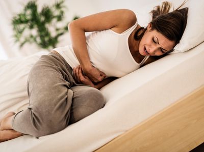 Sakit Berlebih Saat PMS? Ini 5 Tips untuk Meredakan