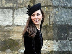 Inspirasi Busana dari Kate Middleton Saat Hadiri Pesta Pernikahan