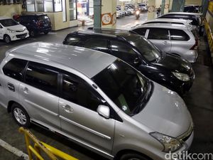 Perda Tinggal Tunggu Diteken Anies, Pengusaha Minta Kenaikan Pajak Parkir Ditinjau Perda Tinggal Tunggu Diteken Anies, Pengusaha Minta Kenaikan Pajak Parkir Ditinjau