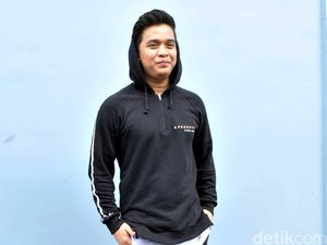 Jelang Ramadan, Billy Syahputra Gelar Pengajian Untuk Alm. Olga Jelang Ramadan, Billy Syahputra Gelar Pengajian Untuk Alm. Olga