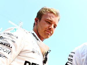 Tergusur dari Puncak Klasemen, Rosberg: Musim Masih Panjang
