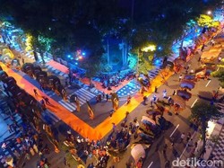 Pemkot Tetap Pasang Lampu Hias dan Lampion Prepcom3 Demi Percantik Surabaya