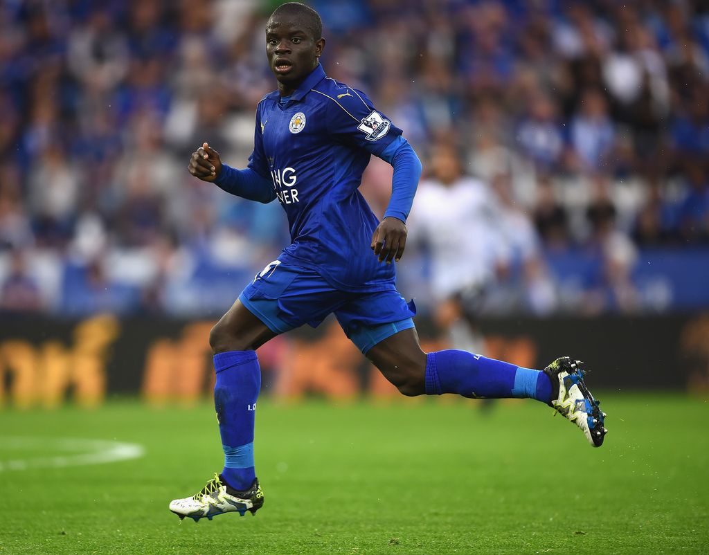 LEICESTER, ENGLAND - MAY 07: N'Golo Kante of Leicester City in action during the Barclays Premier League match between Leicester City and Everton at The King Power Stadium on May 7, 2016 in Leicester, United Kingdom.  (Photo by Laurence Griffiths/Getty Images)