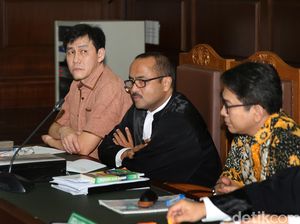 Ariesman Sebut Aguan Pernah Telepon Minta Raperda Reklamasi Dibereskan