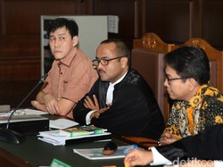 Ariesman Sebut Aguan Pernah Telepon Minta Raperda Reklamasi Dibereskan