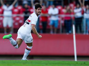 Pato Merapat ke Villarreal