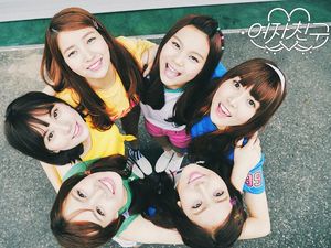 Comeback Navillera G-Friend Diwarnai Air Mata Comeback Navillera G-Friend Diwarnai Air Mata