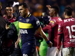 Ditaksir Napoli dan Chelsea, Tevez Setia Boca