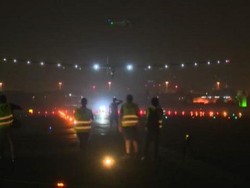 Pesawat Tenaga Surya Solar Impulse Berhasil Keliling Dunia