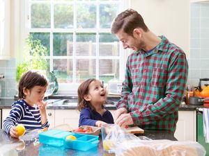 4 Hal Ini Sebaiknya Diperhatikan Saat Memilih Kotak Makan 4 Hal Ini Sebaiknya Diperhatikan Saat Memilih Kotak Makan