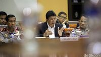 Kabareskrim dan 4 Kapolda Rapat dengan Komisi III