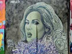 Kanye West hingga Beyonce di Mural Catchy Penghargaan MTV