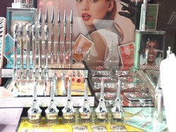 Benefit Rilis Rangkaian Produk Alis, Dari Highlighter Sampai Primer Alis