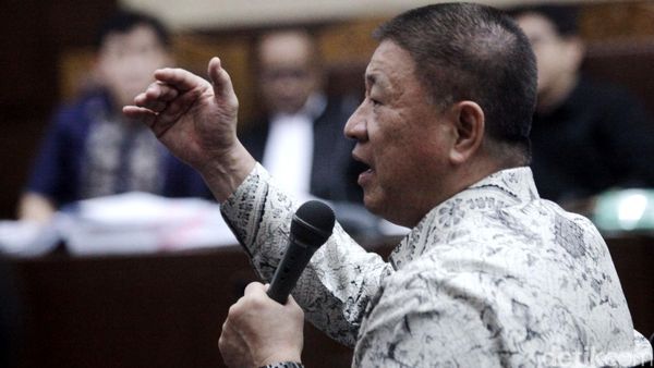 Aguan Bersaksi di Sidang Suap Raperda Reklamasi