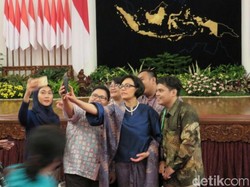 Foto Sri Mulyani Usai Pelantikan dan Rapat Kabinet Perdana