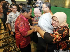 Perpisahan Berat di Kemdikbud dan Pelajaran untuk Keluarga Anies Baswedan Perpisahan Berat di Kemdikbud dan Pelajaran untuk Keluarga Anies Baswedan