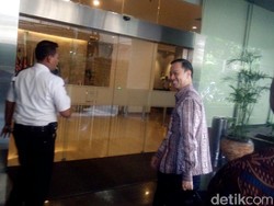 Jelang Reshuffle, Tom Lembong Hanya Mampir Setengah Jam di Kantor