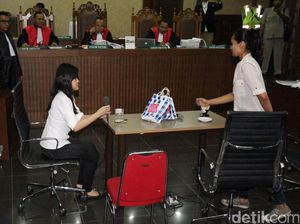 Barista Olivier Akui Pernah Dituduh Terima Rp 140 juta untuk Bunuh Mirna