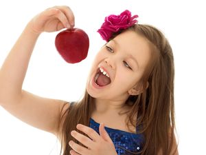 Ini Pentingnya Membiasakan Anak Menyukai Manis Buah