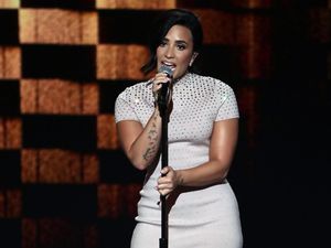 Demi Lovato Rayakan Perolehan Nominasi Grammy Pertamanya Demi Lovato Rayakan Perolehan Nominasi Grammy Pertamanya