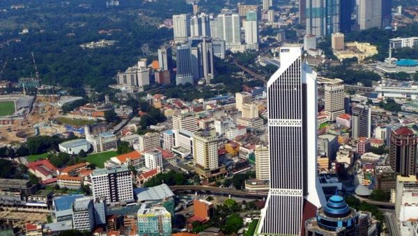Pemandangan Menakjubkan dari Puncak Menara Kuala Lumpur