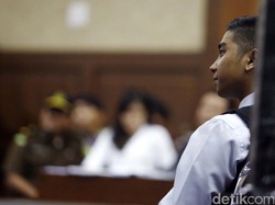 Rekening Sudah Dicek, Barista Olivier Bantah Terima Uang dari Suami Mirna