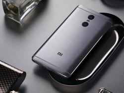 Xiaomi Siapkan Redmi Pro Varian Mini
