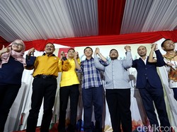 Fenomena Ahok, Sesumbar Independen Loncat ke Jalur Parpol