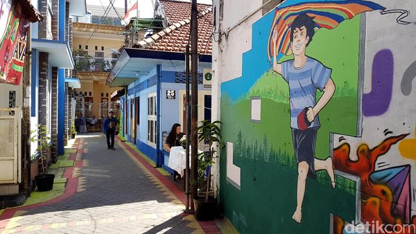 Menengok Kampung Budaya Ketandan di Surabaya