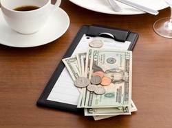 Tak Habiskan Makanan di Restoran Ini, Pengunjung Harus Bayar Denda